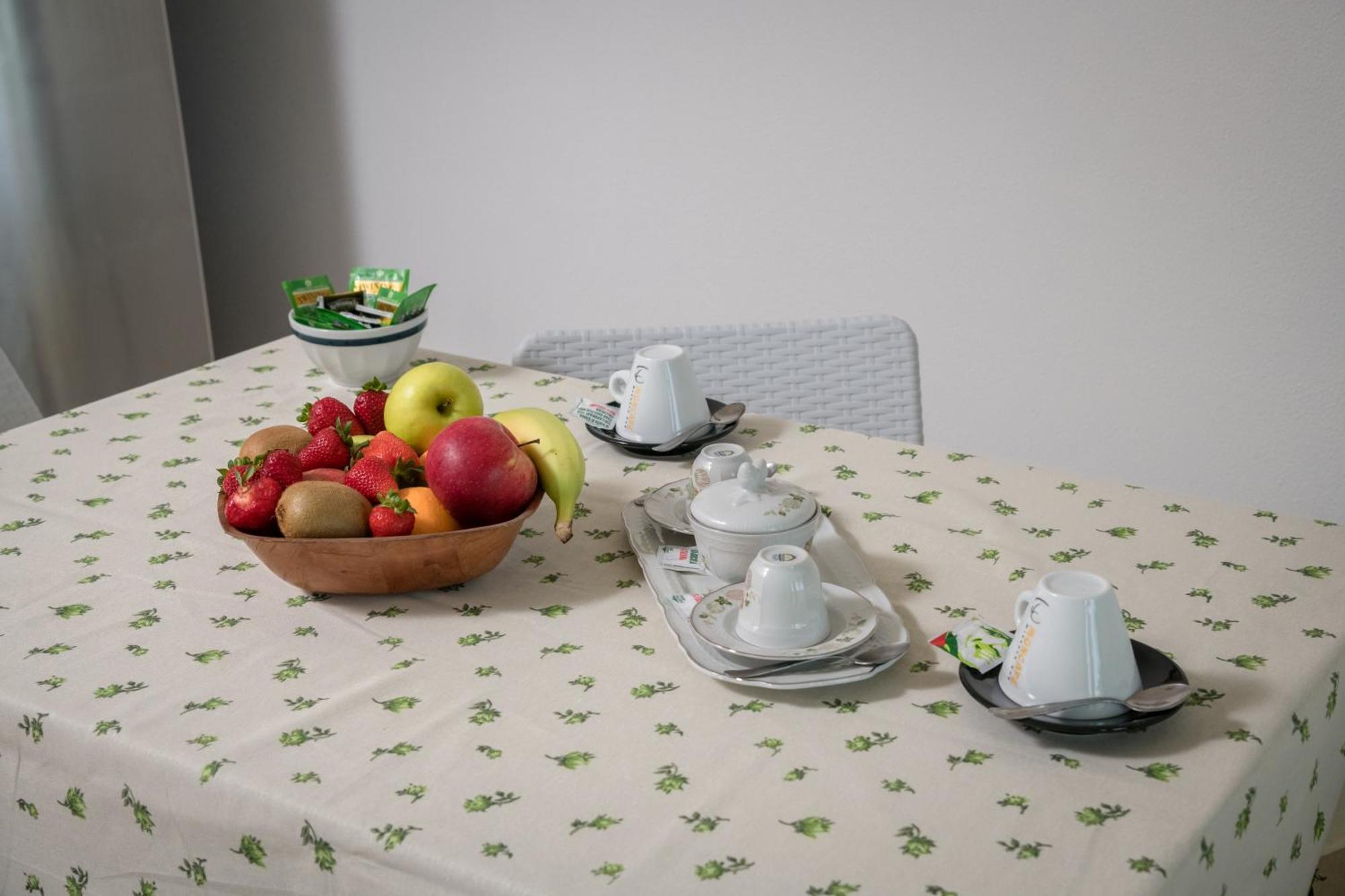 Interno 14 Bed & Breakfast Taranto Ngoại thất bức ảnh